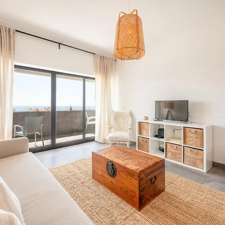 Daire Guestready - Apple Hideaway With Sea Views